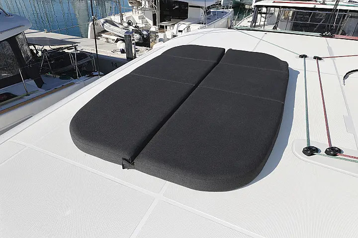 Lagoon 42 - 
