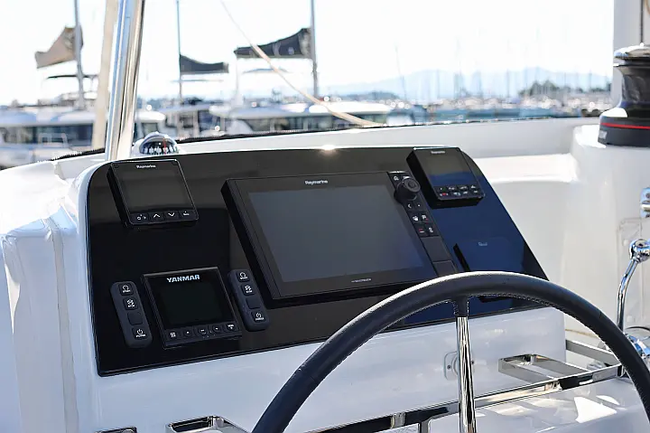 Lagoon 42 - 