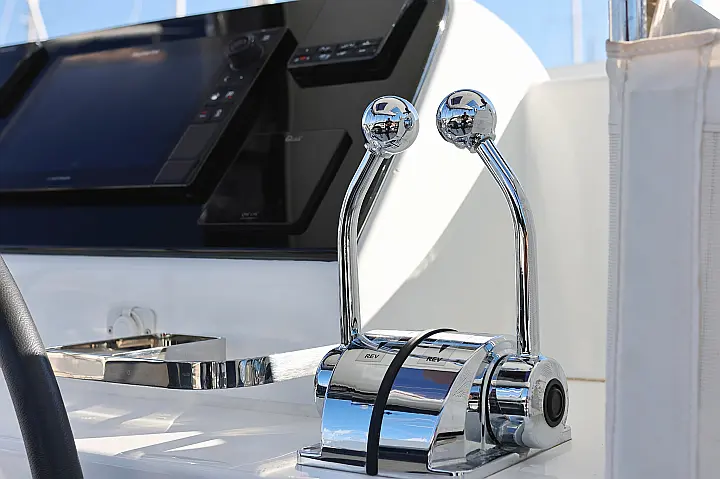 Lagoon 42 - 