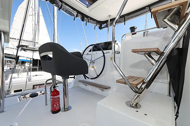 Lagoon 42 - 