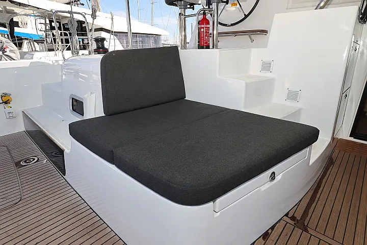 Lagoon 42 - 