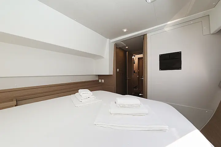 Lagoon 42 - 