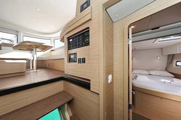 Lagoon 42 - 