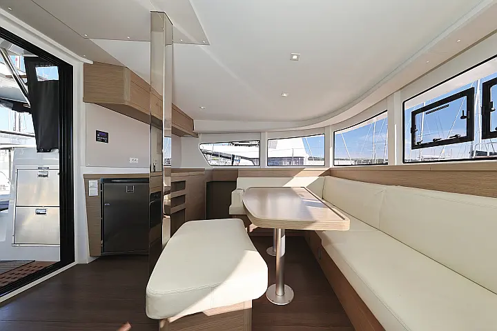 Lagoon 42 - 