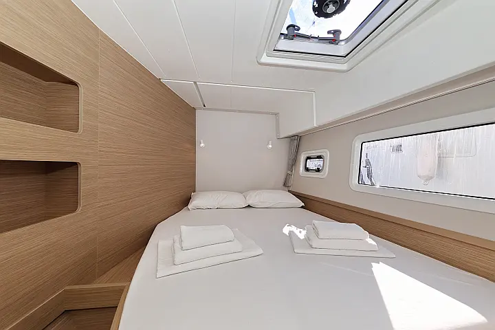 Lagoon 42 - 