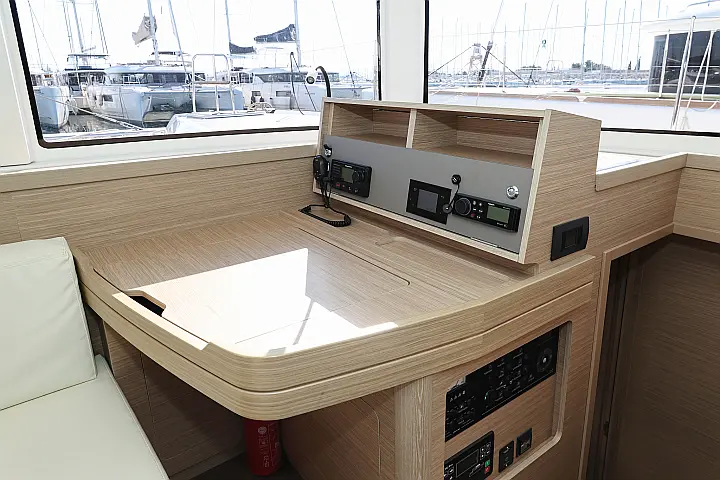 Lagoon 42 - 