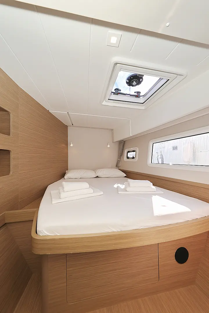 Lagoon 42 - 