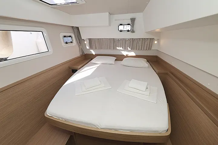 Lagoon 42 - 