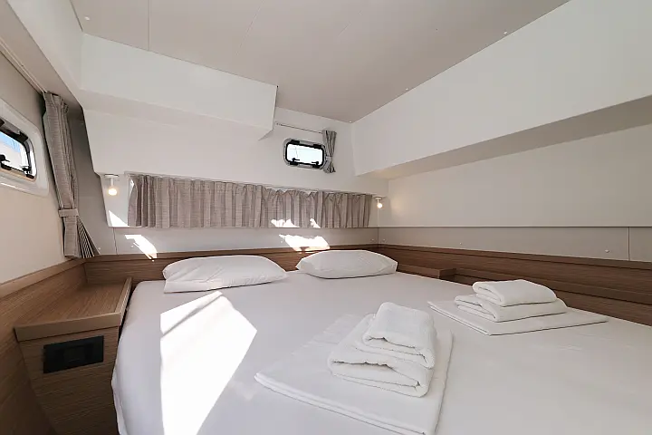 Lagoon 42 - 