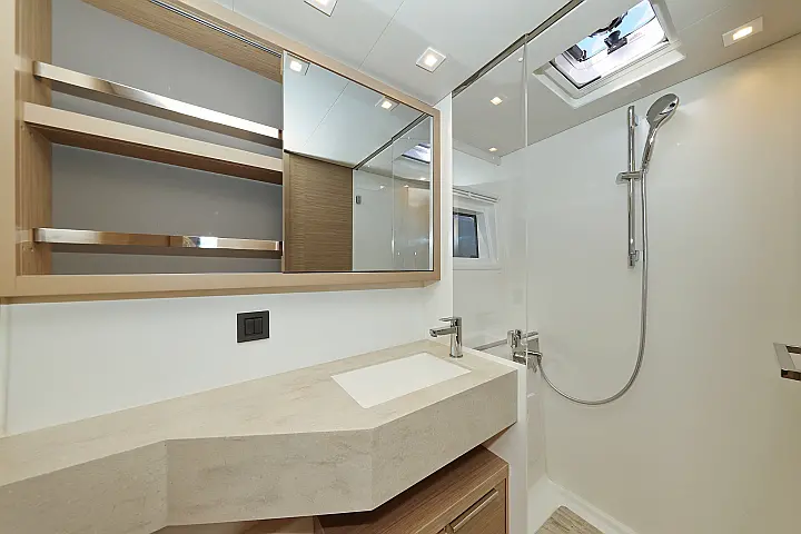 Lagoon 46 - 
