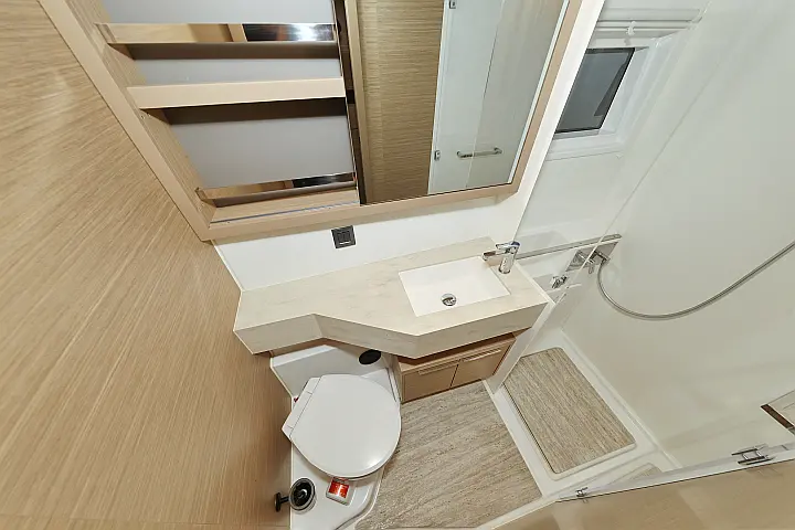 Lagoon 46 - 