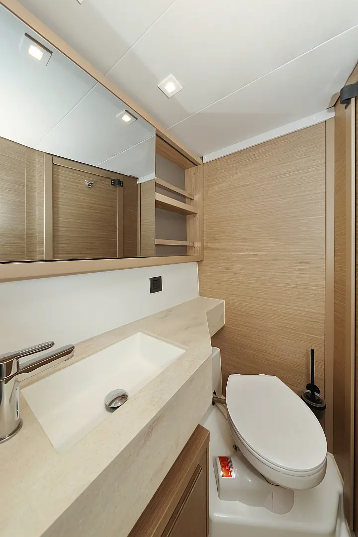 Lagoon 46 - 