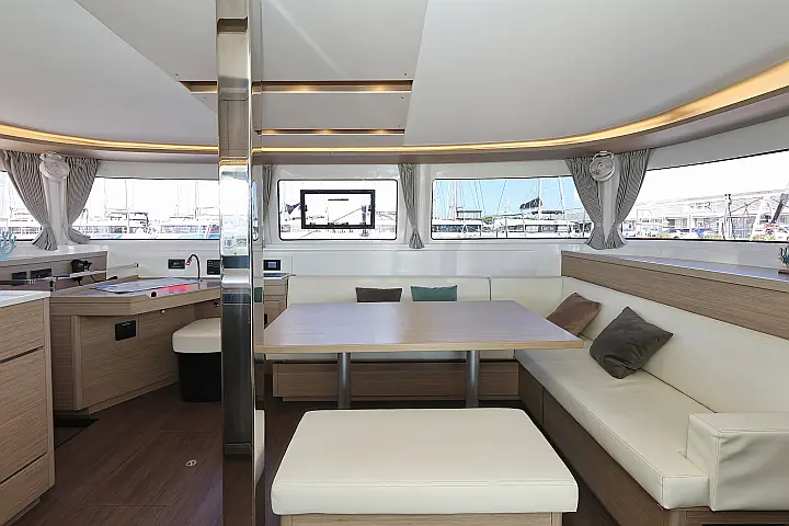 Lagoon 46 - 