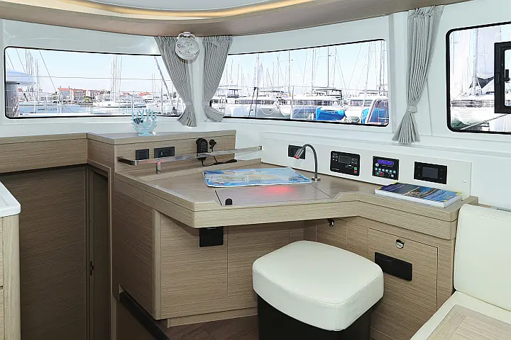 Lagoon 46 - 