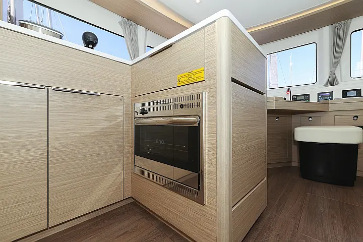 Lagoon 46 - 