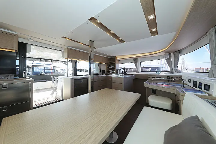 Lagoon 46 - 