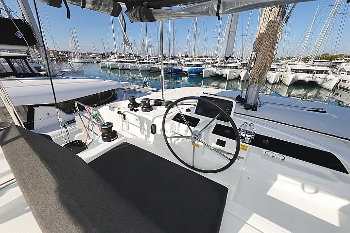 Lagoon 46 - 