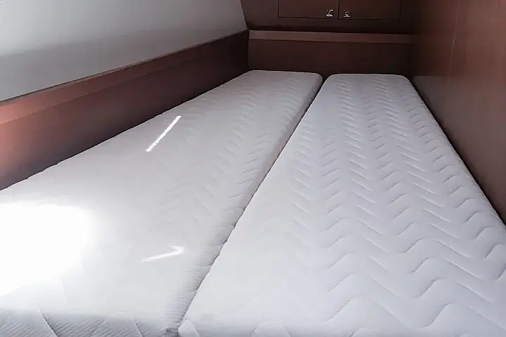 Oceanis 45 (4 cabins) - 