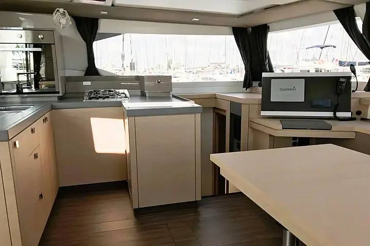 Astréa 42 - 