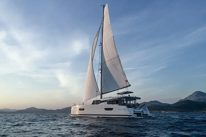 Astréa 42 - 