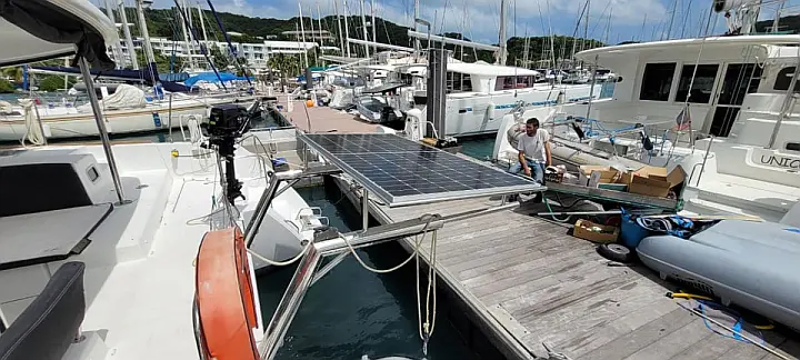 Lagoon 450 SporTop - Solar Panels 2