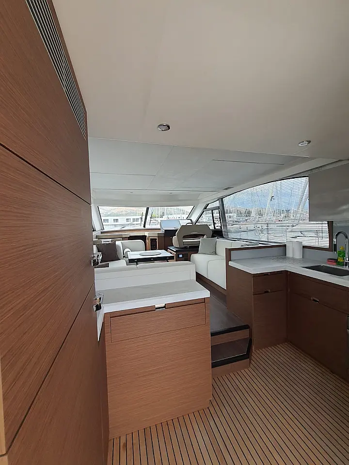 Monte Carlo 52 - 