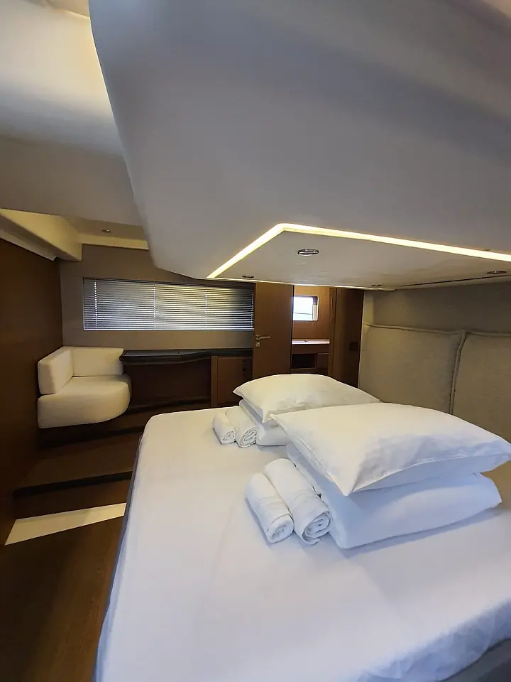 Monte Carlo 52 - 