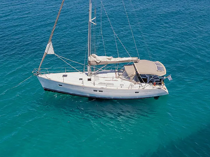 Oceanis 423 Clipper - External image