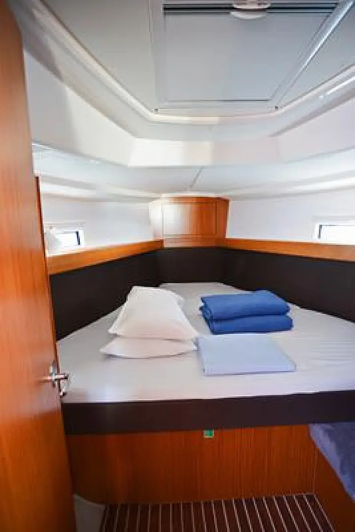 Bavaria Cruiser 37 - 