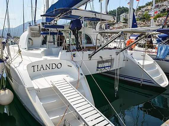 Lagoon 380