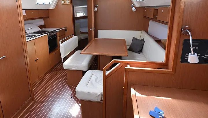 Bavaria Cruiser 40 - 