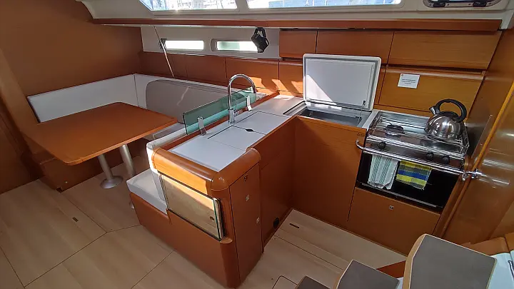 Sun Odyssey 419 - 