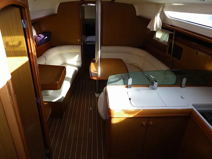 Sun Odyssey 36i - 