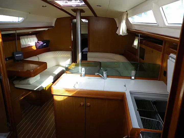 Sun Odyssey 36i - 