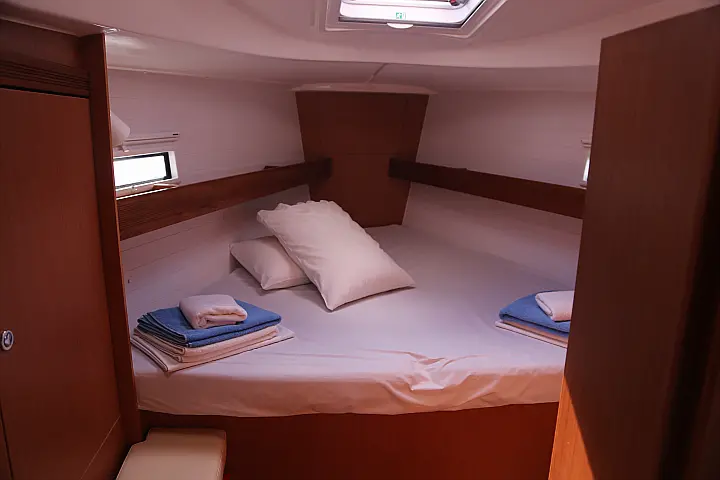 Bavaria Cruiser 36 - 