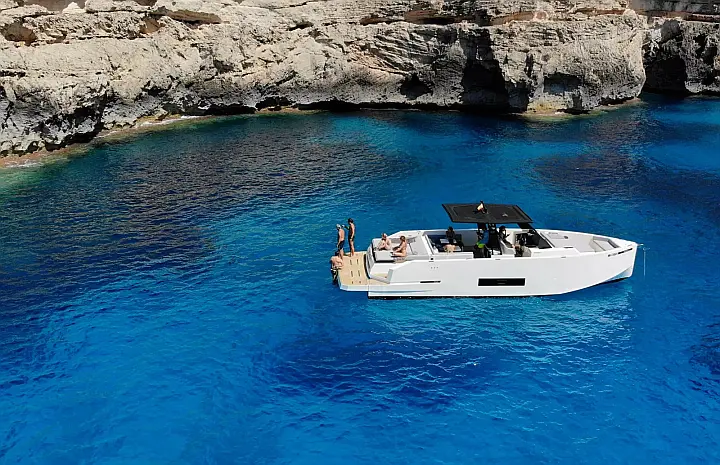 De Antonio D42 Open - 