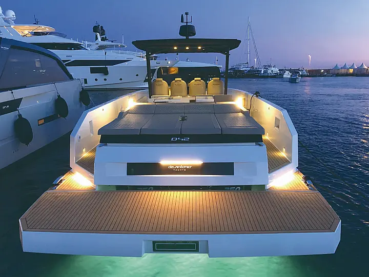 De Antonio D42 Open - 