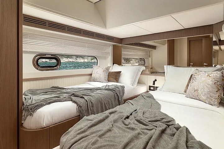 Azimut Magellano 66 - 