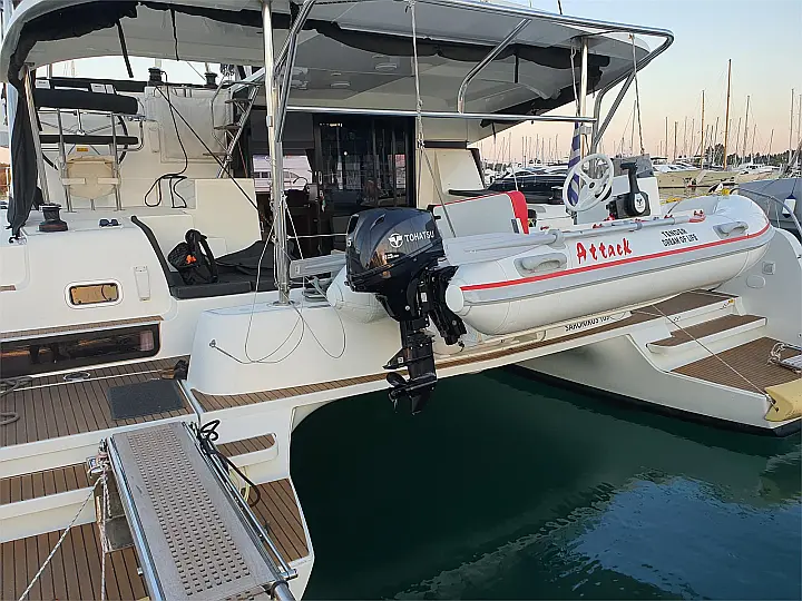 Lagoon 42 - 