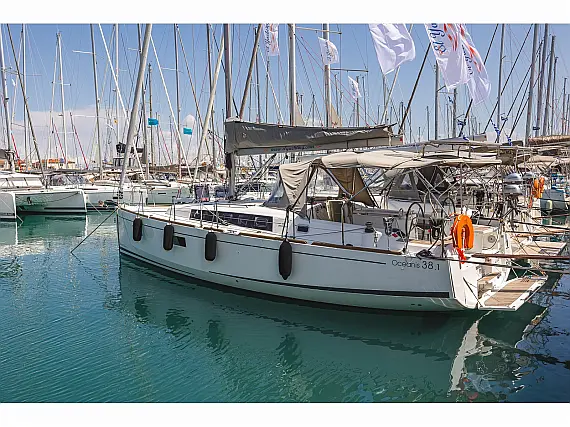 Oceanis 38.1