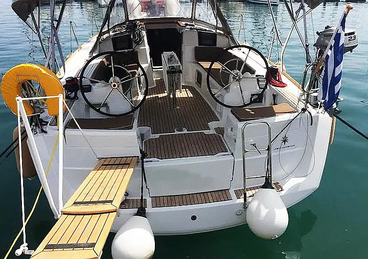 Sun Odyssey 389 (3 cab.) - 