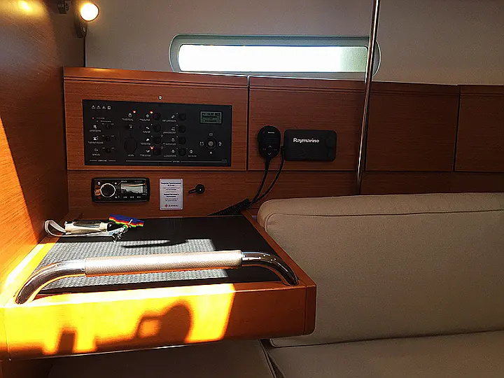 Sun Odyssey 389 (3 cab.) - 