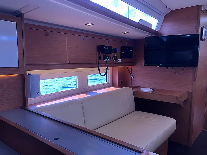 Dufour 530 Owner's version - 