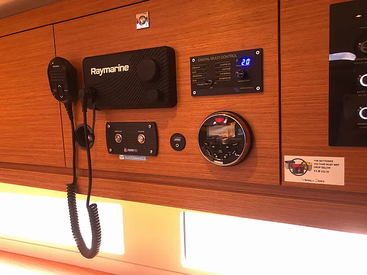 Dufour 530 Owner's version - 