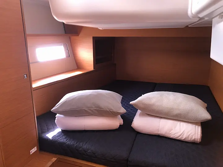 Dufour 530 Owner's version - 