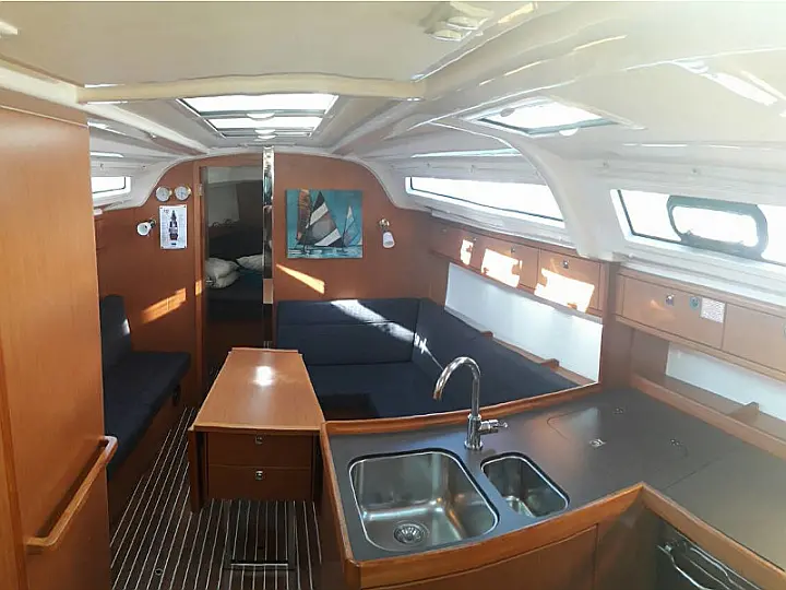 Bavaria Cruiser 37 (3 cab.) - 