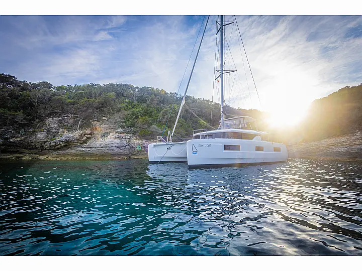 Lagoon 46  - External image