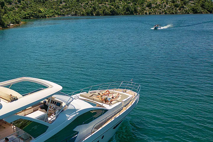 Azimut 72 - 