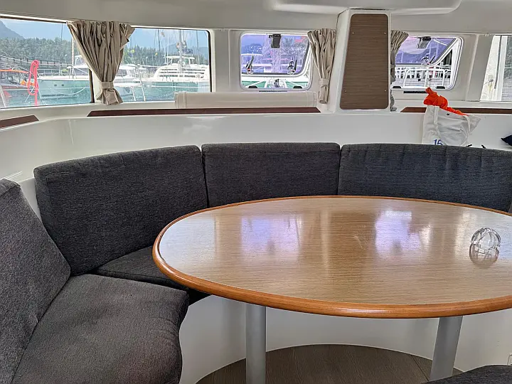 Lagoon 380 - 