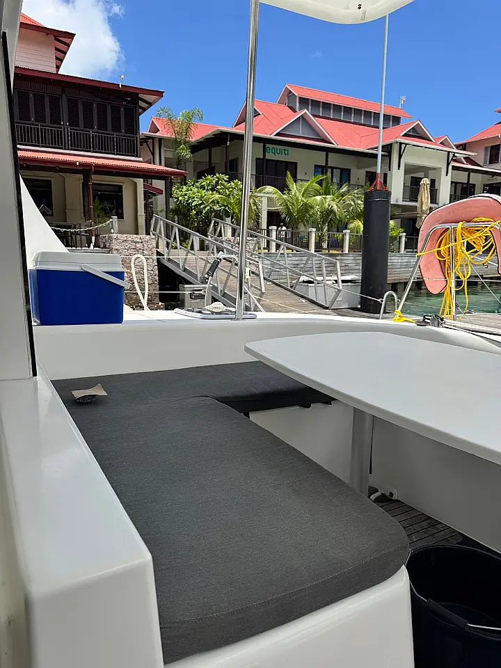 Lagoon 380 - 